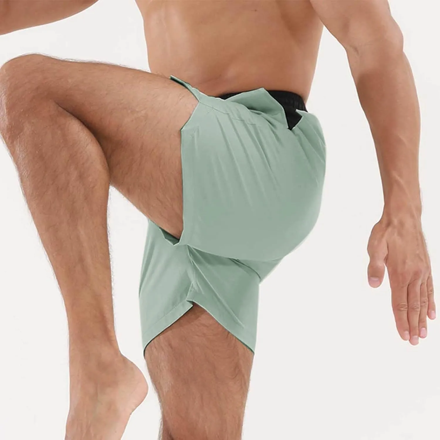 Men's Quick Dry Mesh Shorts with Pockets Running Gym Breathable Lightweight Shorts Elastic Waist Shorts Beach Trunks