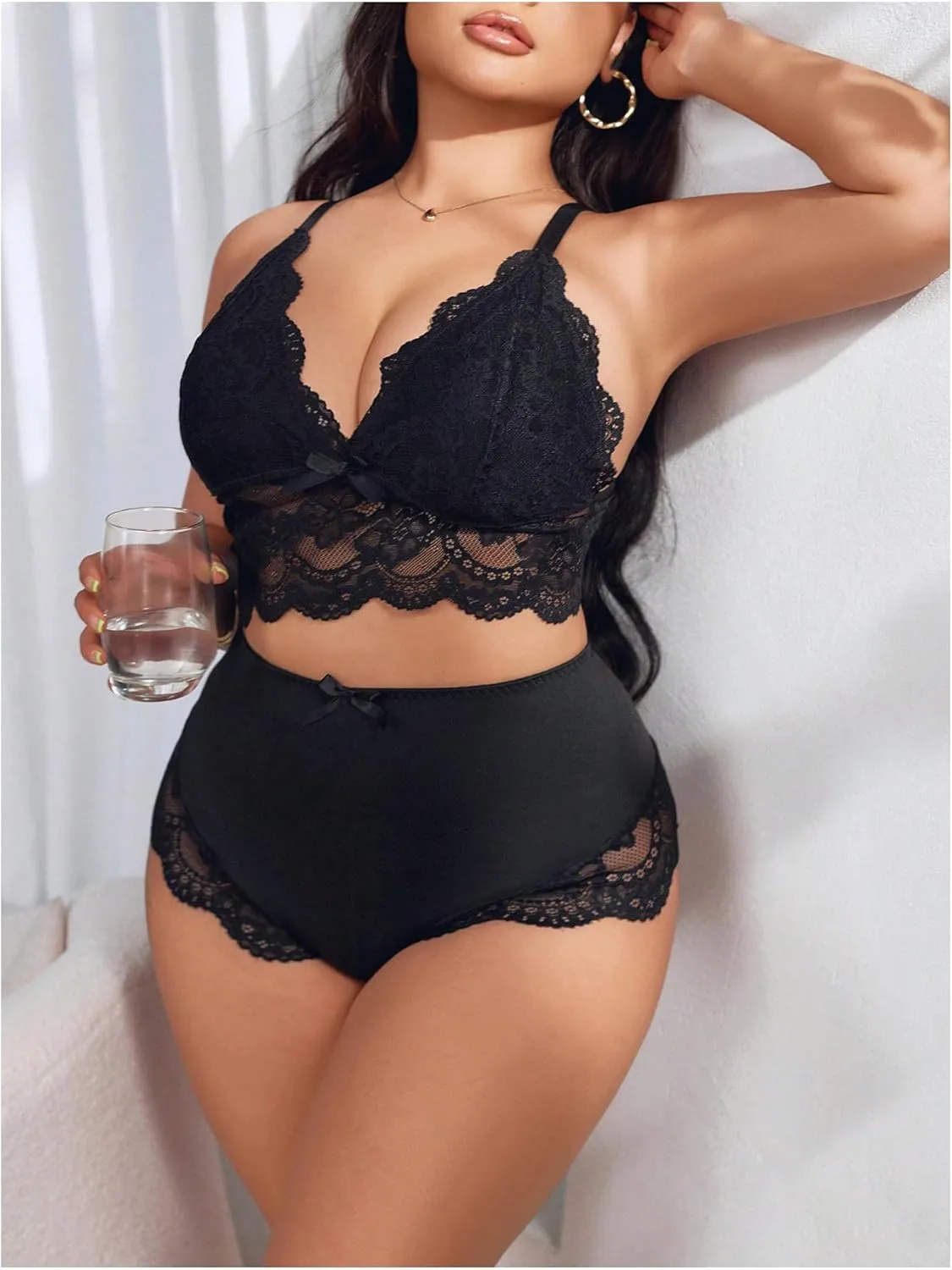 SweatyRocks Women's Plus Size Lace Lingerie Set Sheer Bralettes and Cut Out Briefs Underwear Sets