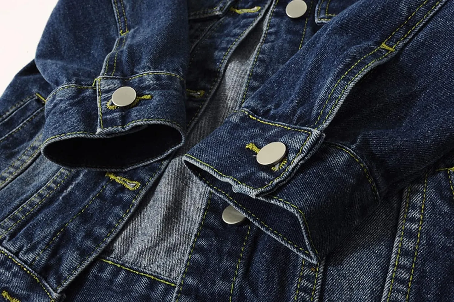 Women's Short Denim Jacket Round Neck Denim Three Quarter Sleeves Light Blue Jacket