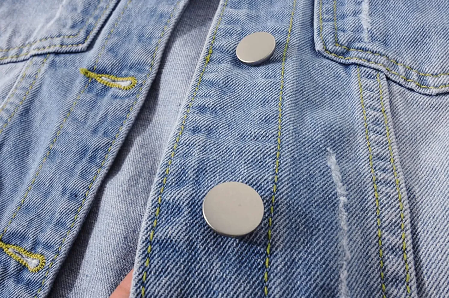 Women's Short Denim Jacket Round Neck Denim Three Quarter Sleeves Light Blue Jacket