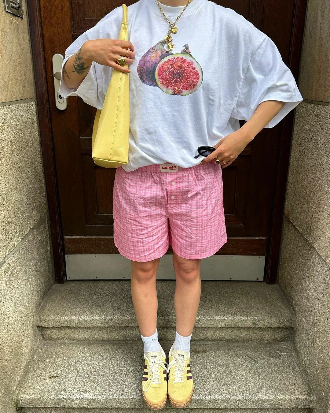 Women's Y2k Oversized Graphic Tshirt Fruit Print Half Sleeve Crew Neck Casual Loose Drop Shoulder Tees Shirt